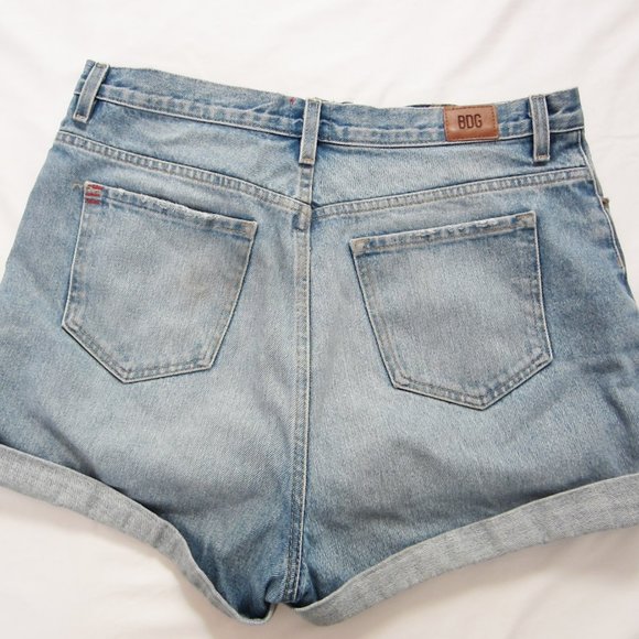 Urban Outfitters BDG Mom High Rise Denim Shorts - Picture 4 of 5